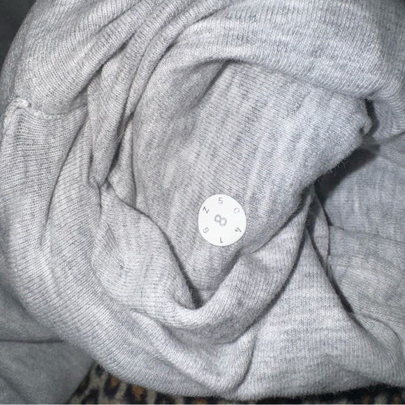 Lululemon Back To It Wrap Sz 8 In Heathered Vapor - Picture 7 of 9